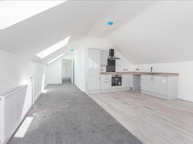Normoss Point, 15 Newton Drive East. 2 bed apartment to rent £1,025 pcm £237 pw