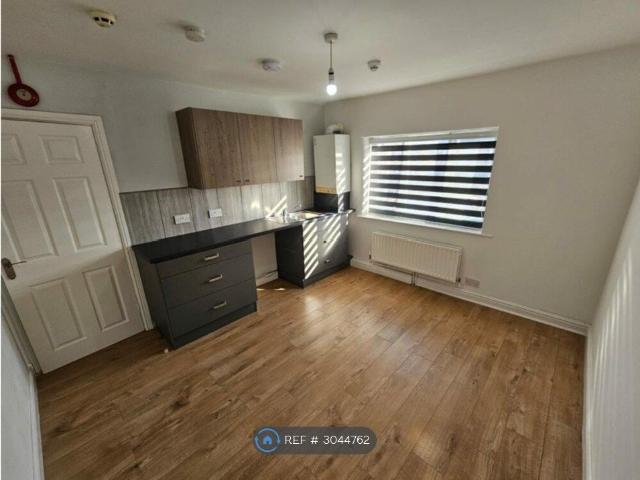 Norris Street, Warrington WA2, Studio to rent, £475 pcm | PrimeLocation