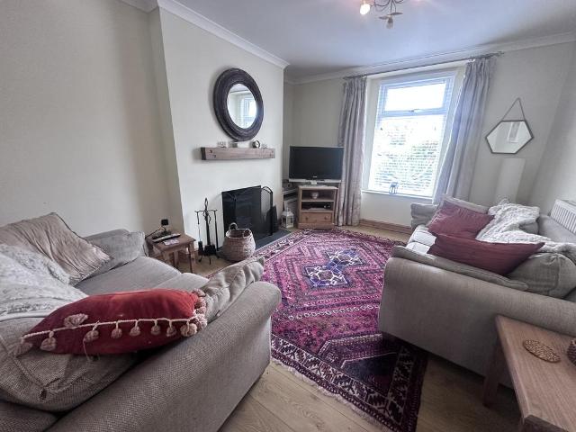 Nottage Road, Newton, SA3 3 bed terraced house to rent £1,250 pcm £288 pw