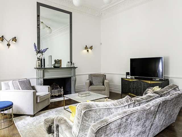Notting Hill Charm: Central 2 Bed Gem