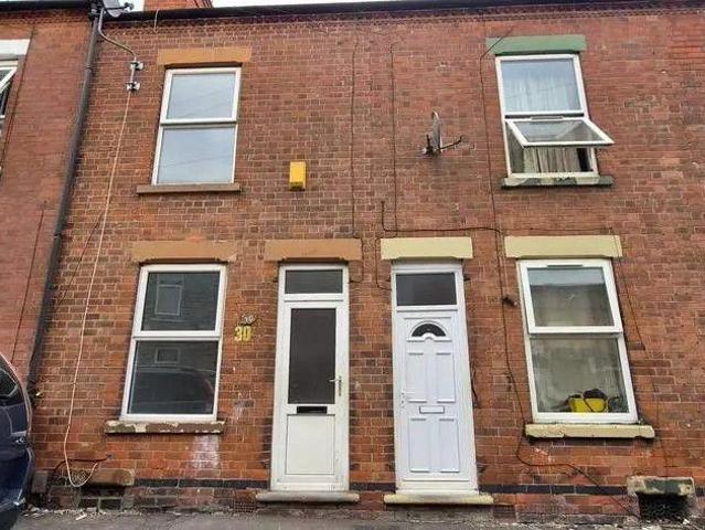 Nottingham NG2 3 bed terraced house to rent £900 pcm £208 pw