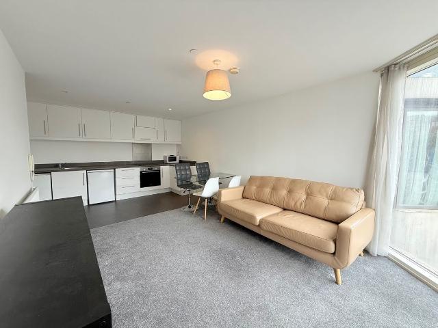 Nottingham One Entrance C, Nottingham NG1, 2 bed flat to rent, £1,100 pcm | PrimeLocation