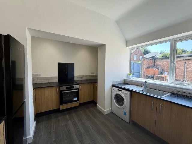 Nottingham Road, Loughborough 3 bed apartment to rent £1,000 pcm £231 pw