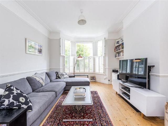 Nottingham Road, London, SW17 3 bed terraced house to rent £4,500 pcm £1,038 pw