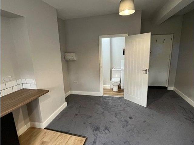 Nottingham Road, Nottingham NG6, Studio to rent, £725 pcm | PrimeLocation