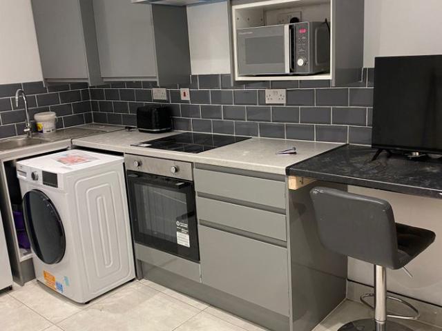 Nottingham Road, South Croydon CR2, Studio to rent, £1,100 pcm | PrimeLocation