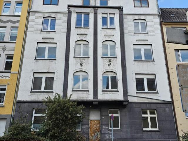 NOTVERKAUF Mehrfamilienhaus mit 13 Wohnungen Soll Miete 96k