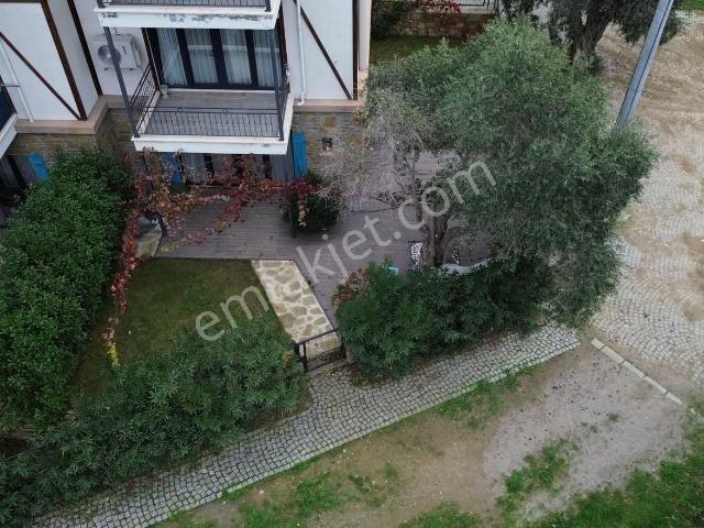 Notıas Real Estate Gayrimenkul'den Bahçeli 2+1 Mükemmel Daire