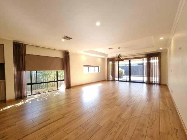 NOT YOUR AVERAGE 3 x 2 BREAK LEASE