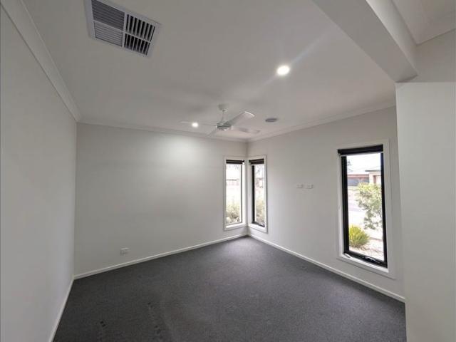 Not your standard 3217 New Build Rear access, Workshop and Entertaining Area