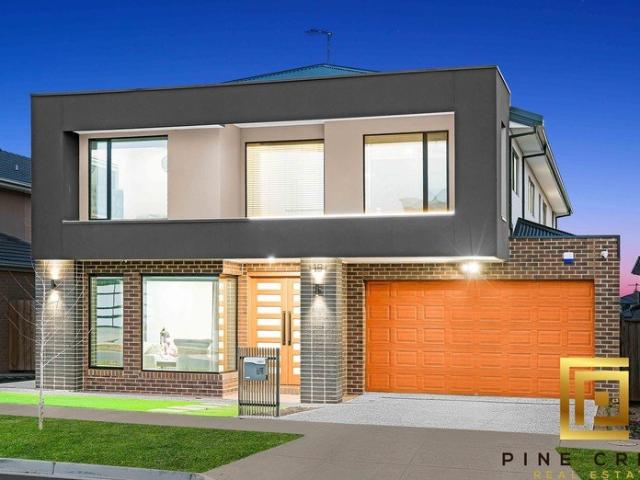 Noth Facing 6 Bedder with 5 bathrooms