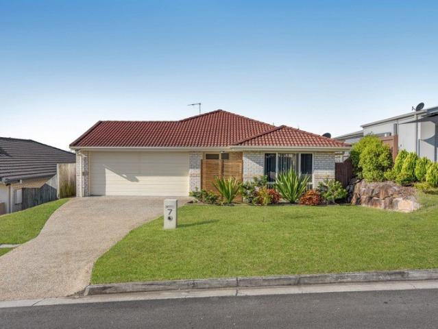 Nothing to Do but Move In Freshly Updated Family Home
