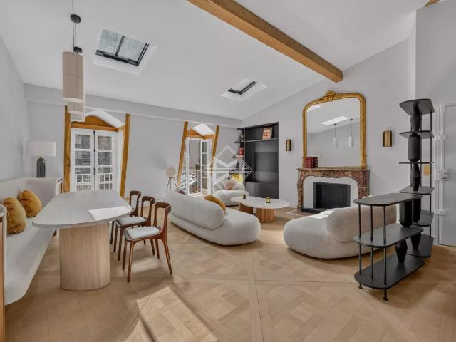 Notre Dame: sublime appartement refait à neuf 118m² Paris 4ème