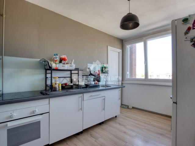NOUVEAU: Appartement 2ch + Cave
