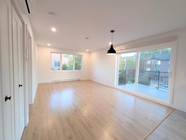 Nouveau Grand Condo 3 1/2 Longueuil