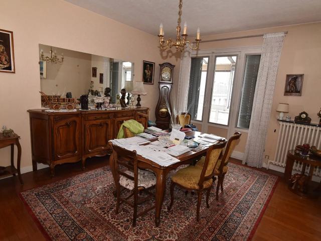 GRENOBLE centre T3 de 66 m² secteur calme rue Maginot