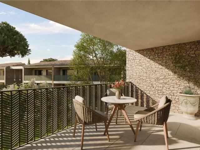 NOUVEAU UZES PROCHE CENTRE ROOFTOP DE 101 M2 PROLONGE PAR 50 M2 DE TERRASSE AVEC SPA