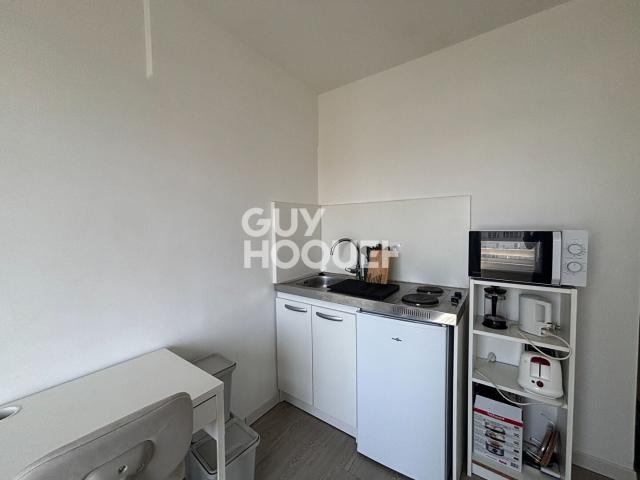 NOUVEAUTE Beau studio meublé 14.65 m² VUE DEGAGEE Puteaux