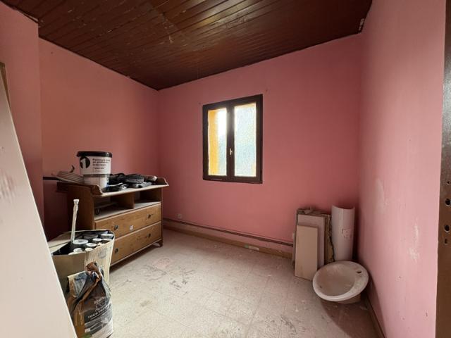 EN EXCLUSIVITE MAISON DE PLAIN PIED A RENOVER A AUXI LE CHAT