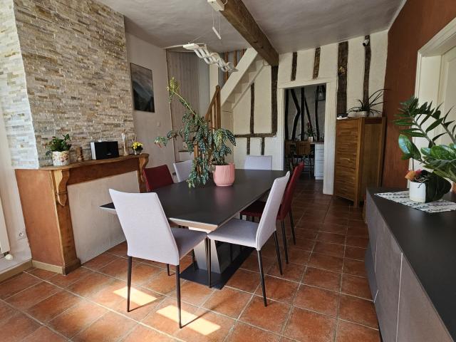 NOUVEAUTE: MAISON DE VILLE SUR HALLENCOURT