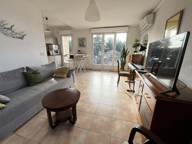 Nouveauté proche centre ville ascenseur PMR 64m² Arles