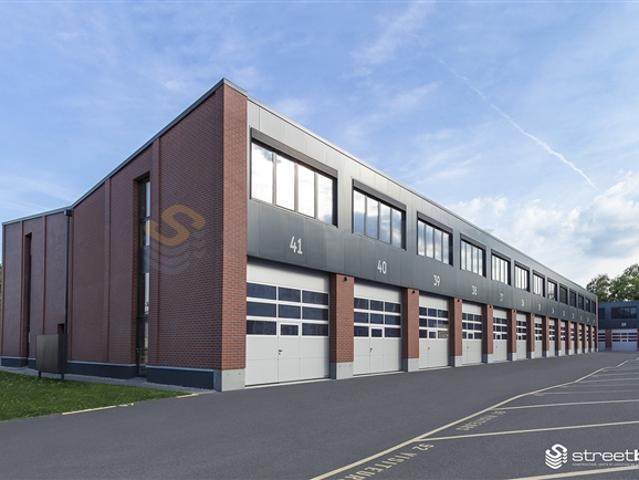 Nouvelle construction Streetbox 86m2 1er loyer offert !