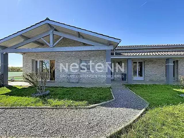 Nougaroulet 32270 Achat / Vente maison 6 pièces t6 au dernier étage piscine