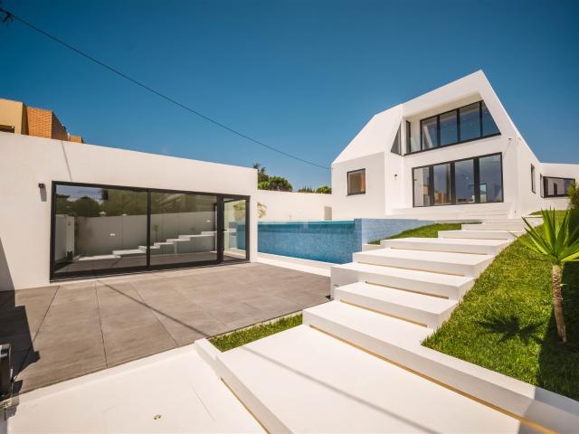 Nova Moradia de Luxo T3+1 em Francelos: Contemporânea, Exclu. 148m² Gulpilhares