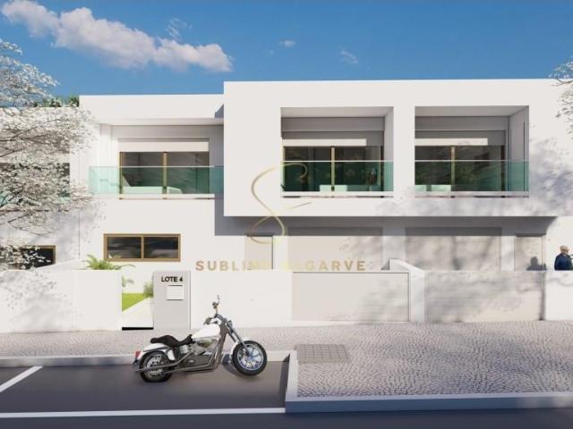 Moradia com piscina em Almádena, Praia da Luz, Algarve 215m² Luz