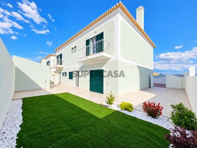 Nova moradia T5 em Casalinho, Alpiarça, Santarém