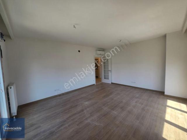Nova Cadde'den Bostancıda Sıfır Binada Geniş Ferah 2+1daire