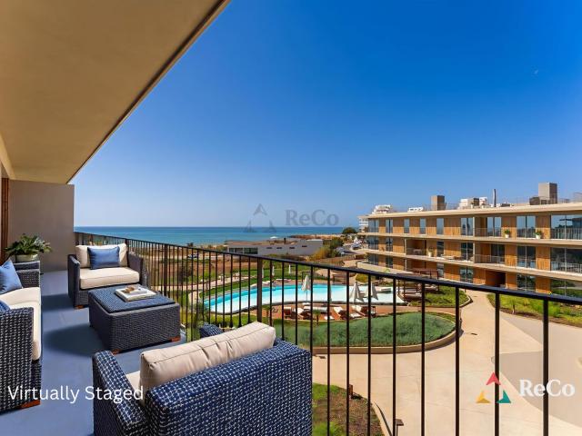 Nova penthouse T2 à beira mar com terraço privado na cobertu. 185m² Quarteira