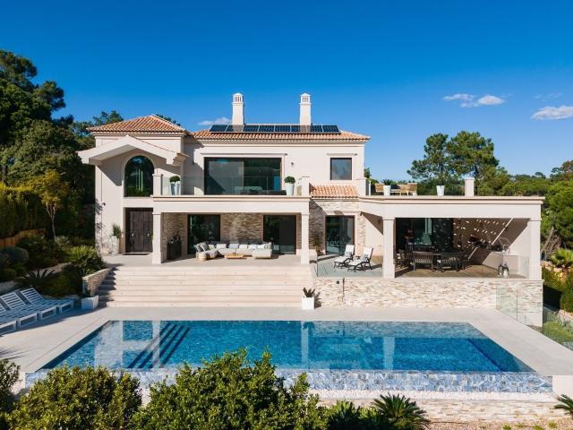 Nova Villa de Luxo com Sete Suítes à Venda em Encosta do Lag. 730m² Almancil