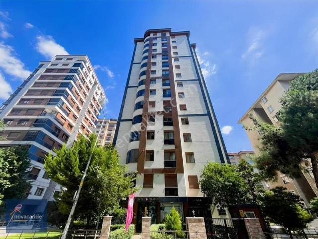 Novacadde'den Bostancı'da, Balkonlu, Geniş 3+1 Kiralık Daire