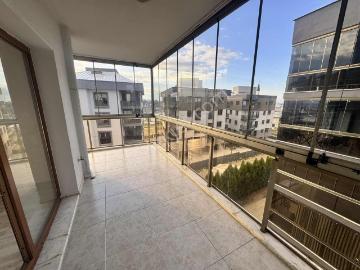 Turgutlu, Manisa ili, Ege Bölgesi - Balkon