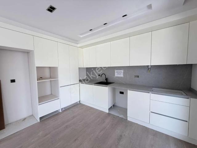 Novas'tan Kemalpaşa'da Sıfır 2+1 Açık Mutfak Kiralık Daire