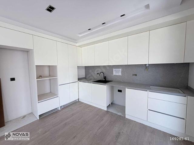 Novas'tan Kemalpaşa'da Sıfır 2+1 Açık Mutfak Kiralık Daire