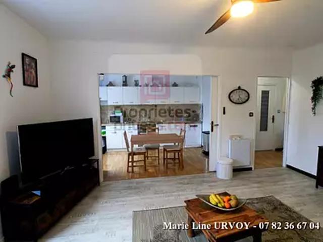 Noves 13550 Achat / Vente appartement 3 pièces t3 au dernier étage