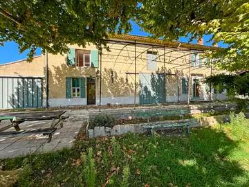Noves 13550 Achat / Vente maison 9 pièces t9 parking