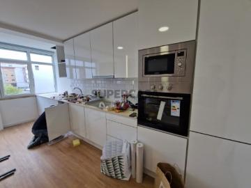 NOVIDADE * * T3 Cova da Piedade / Almada * * REMODELADO