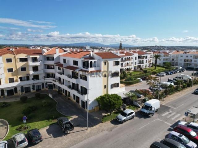 #NOVIDADE# Apartamento Renovado com muita luz natural T2 em Lagos, Faro