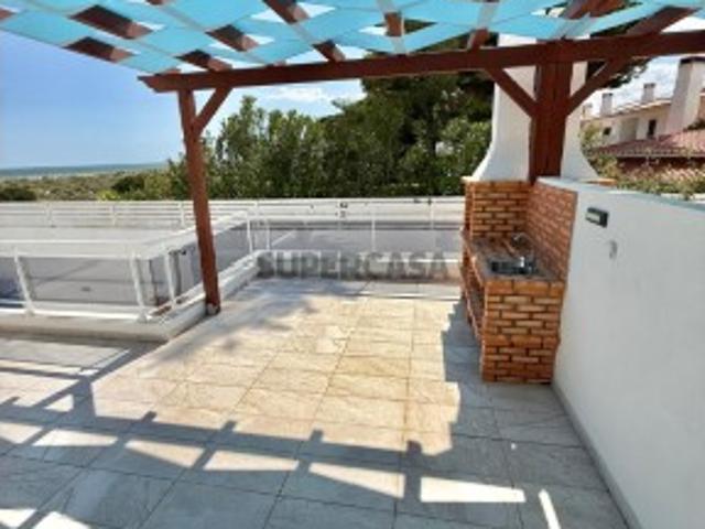 Novo, andar de moradia T1+3 tipo Duplex Manta Rota 1ª Linha de Praia. Empreendimento com Vistas Deslumbrantes sobre o Mar