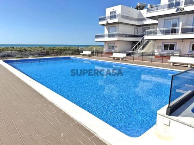 Novo, Apartamento na Manta Rota empreendimento na 1ª Linha de Praia. Vistas Deslumbrantes sobre o Mar