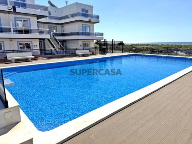 Novo, Apartamento na Manta Rota empreendimento na 1ª Linha de Praia. Vistas Deslumbrantes sobre o Mar