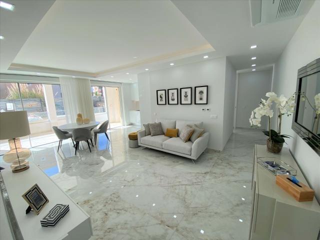Novo Apartamento de 3+1 Quartos proximo de Comercios 176m² Ameixoeira