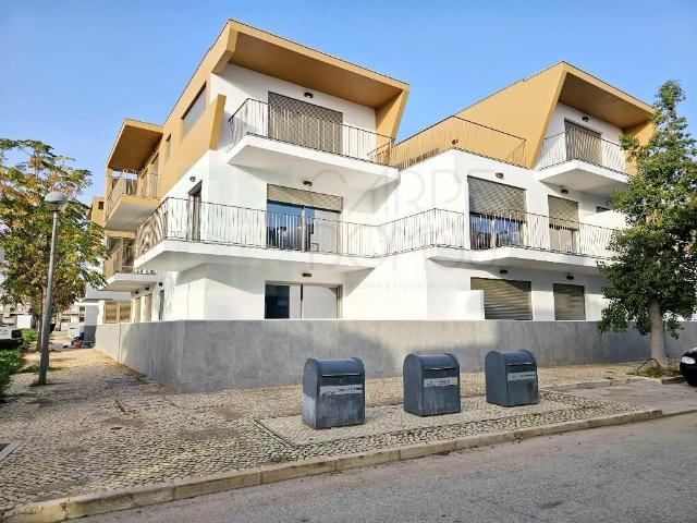 Novo apartamento T1 em condomínio com piscina, junto Ria For. 57m² Cabanas de tavira