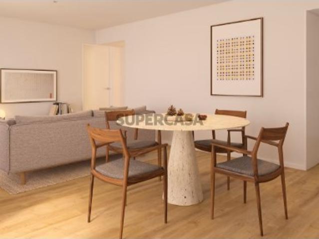 Novo apartamento T2 em Campanhã, Porto