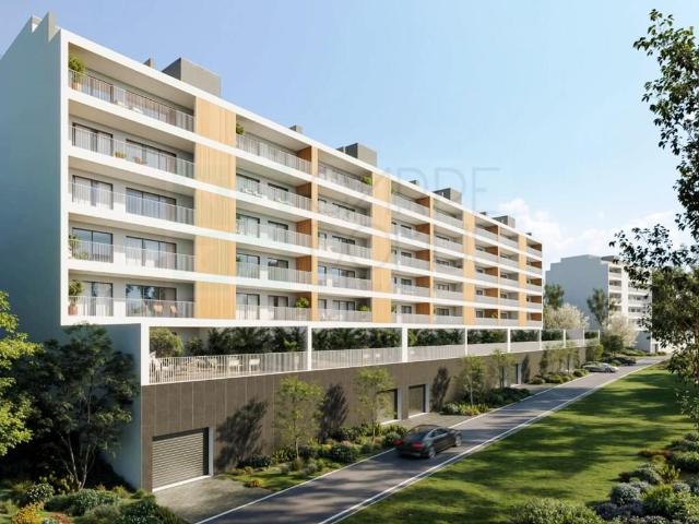 Novo apartamento T2, terraço e garagem box, junto ao centro. 99m² Alcobaça