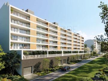 Novo apartamento T2, terraço e garagem box, junto ao centro. 99m² Alcobaça