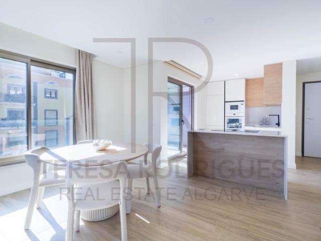 Novo apartamento T3 para venda em Almancil